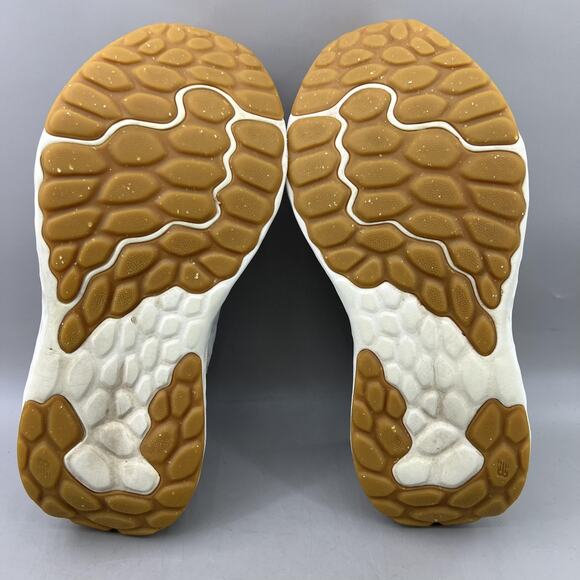 New Balance Fresh Foam Arishi V4 Running Shoes Women's 10 Gray Comfort Sneakers - Picture 7 of 9